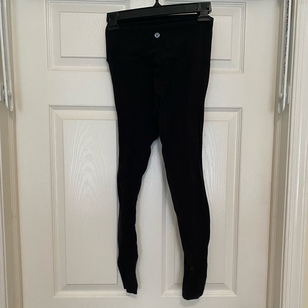 Lululemon aligns 25”